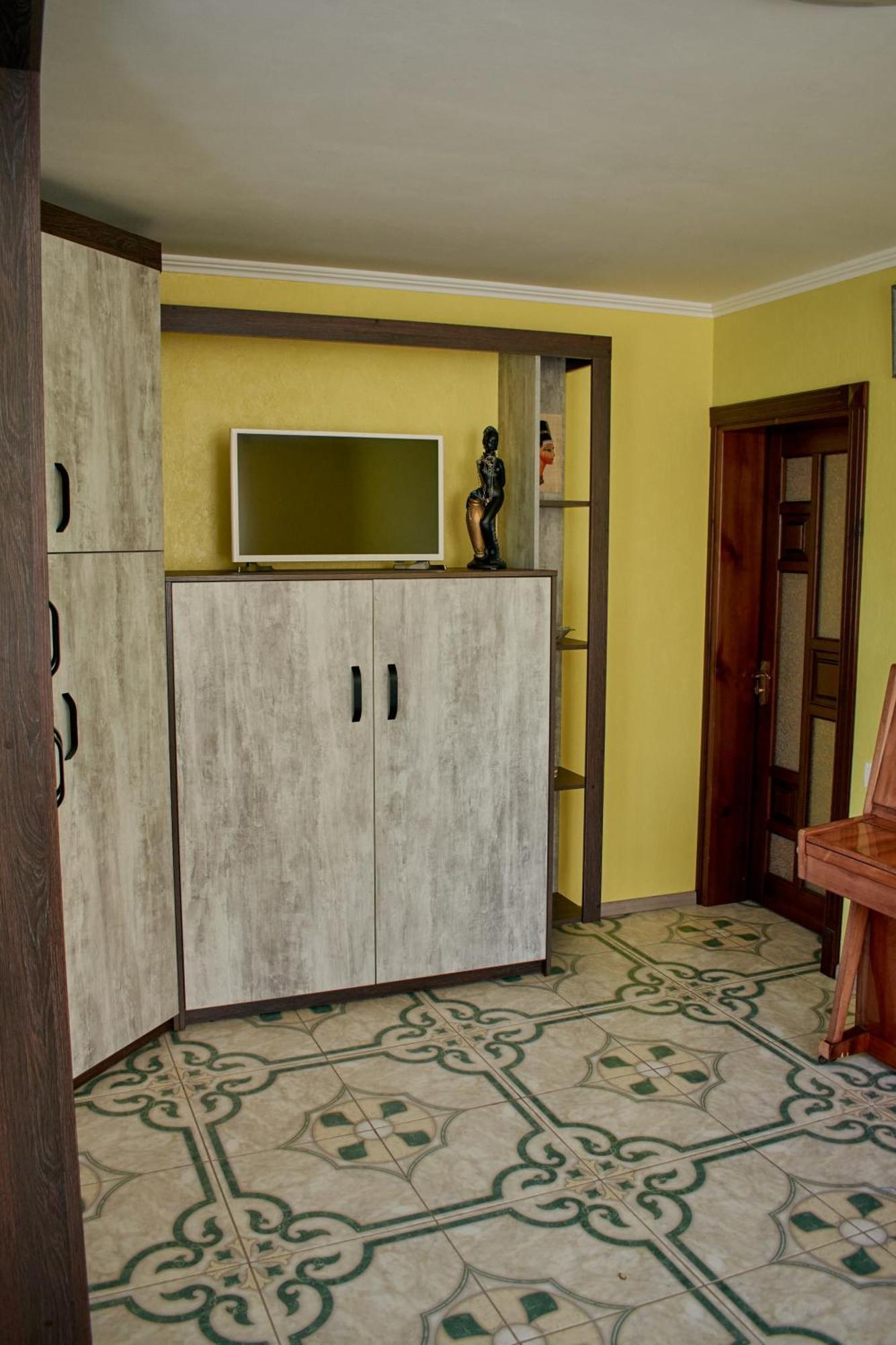 Vacation Home Lubov Kamyanets-Podilski Dış mekan fotoğraf