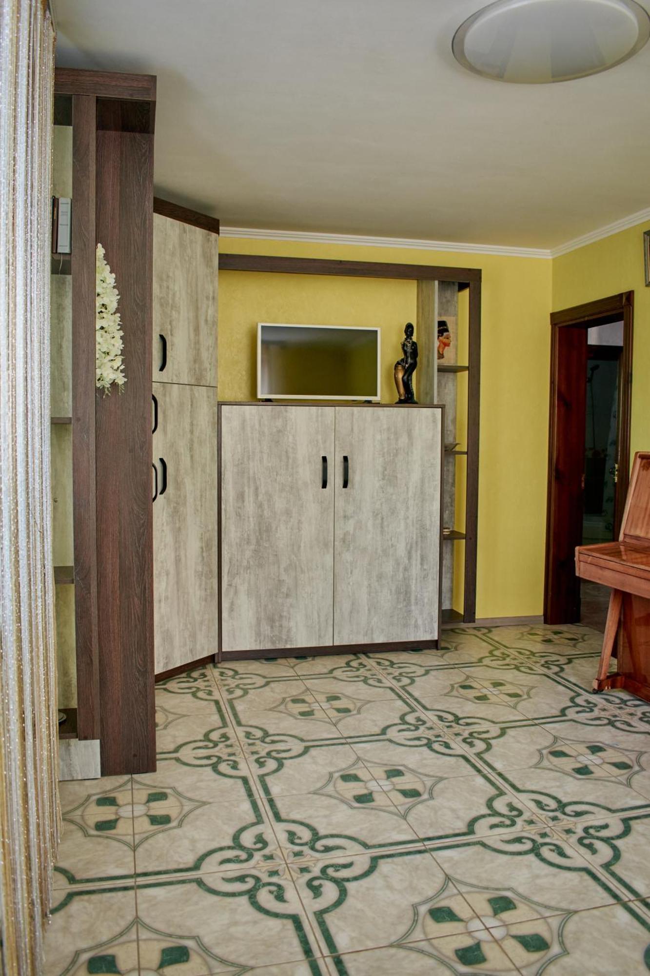 Vacation Home Lubov Kamyanets-Podilski Dış mekan fotoğraf